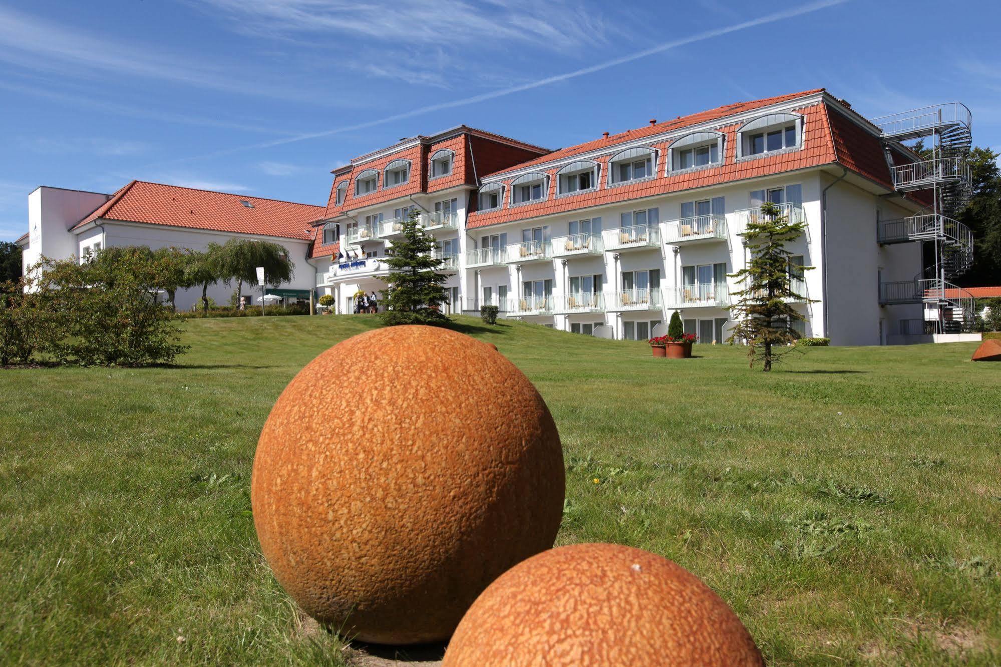 Ifa Graal-Mueritz Hotel & Spa エクステリア 写真